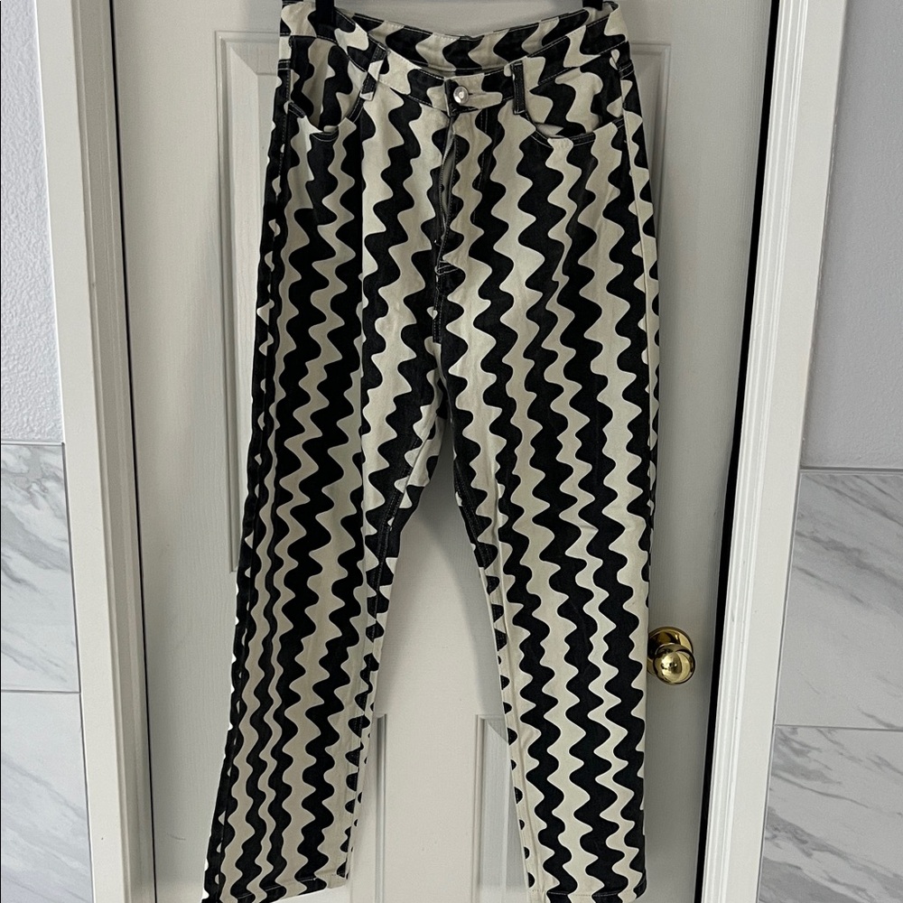Cider Black and White Zigzag Pants